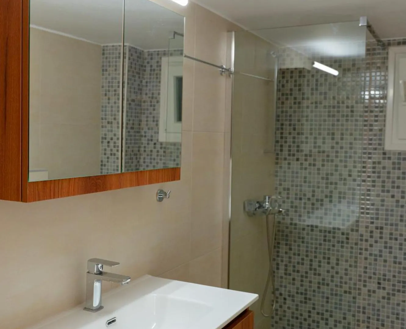 Spacius And Comfy Apartment Thessaloniki